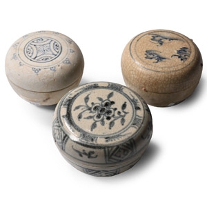 Hoi An Cargo Shipwreck Glazed Blue and White Lidded Box Collection