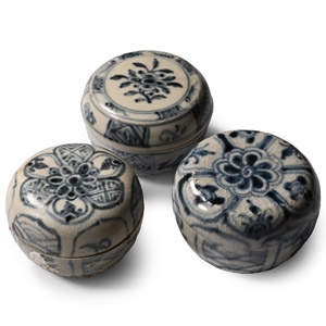 Hoi An Cargo Shipwreck Glazed Blue and White Lidded Box Collection