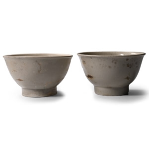 Hoi An Cargo Shipwreck Glazed Bowl Pair