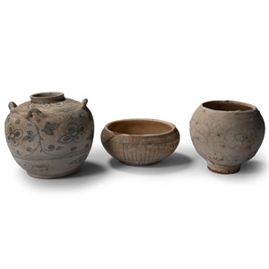 Hoi An Cargo Shipwreck Glazed Blue and White Vessel Group