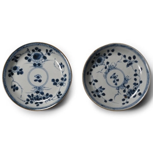 Ca Mau Cargo Shipwreck Glazed Blue and White Dish Pair