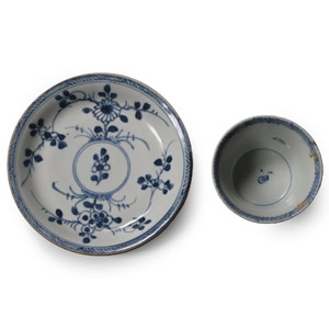 Ca Mau Cargo Shipwreck Glazed Blue and White Tea Cup and Saucer