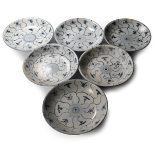 Tek Sing Treasure Shipwreck Glazed Blue and White Plate Set