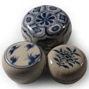 Hoi An Cargo Shipwreck Glazed Blue and White Lidded Box Collection