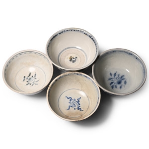 Hoi An Cargo Shipwreck Glazed Blue and White Bowl Set