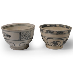 Hoi An Cargo Shipwreck Glazed Blue and White Bowl Pair