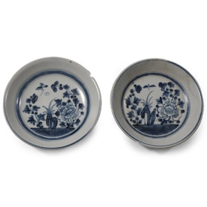 Tek Sing Treasure Shipwreck Glazed Blue and White Plate Pair with Flowers