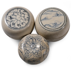 Hoi An Cargo Shipwreck Glazed Blue and White Lidded Box Collection