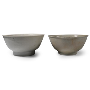 Large Tek Sing Treasure Shipwreck Glazed Blue and White Bowl Pair