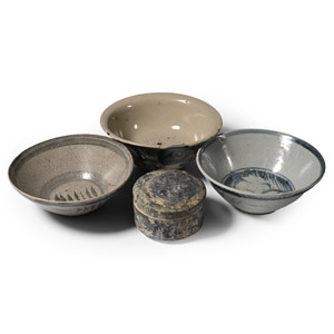 Tek Sing Treasure Shipwreck Glazed Bowl and Box Group