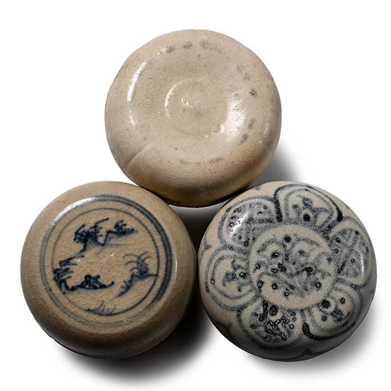 Hoi An Cargo Shipwreck Glazed Blue and White Lidded Box Collection