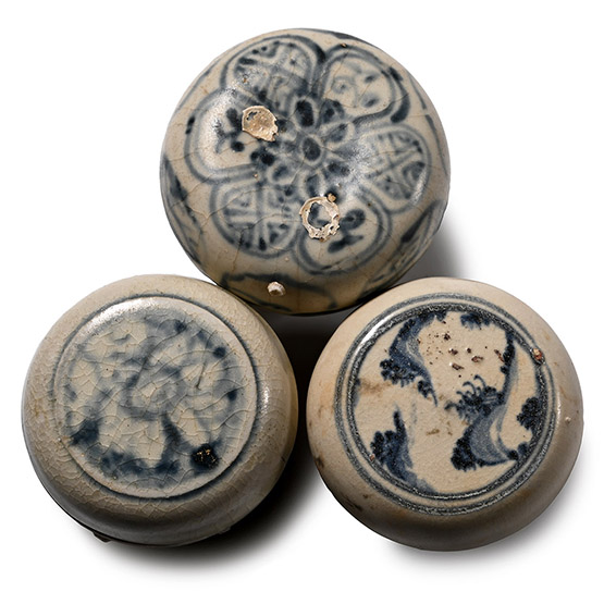 Hoi An Cargo Shipwreck Glazed Blue and White Lidded Box Collection