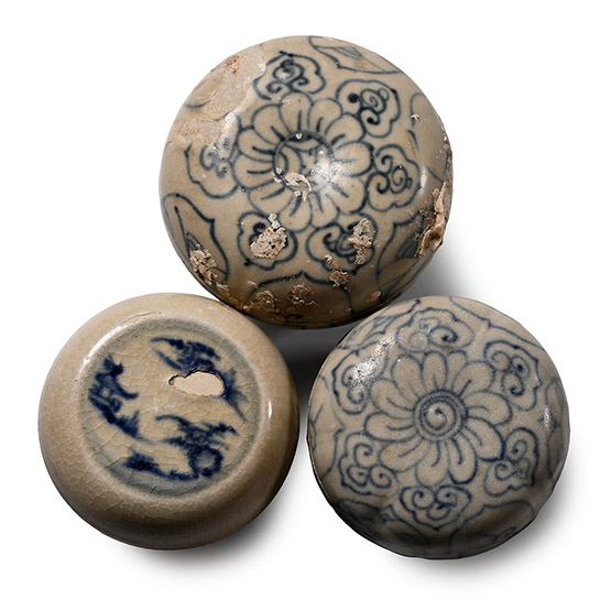 Hoi An Cargo Shipwreck Glazed Blue and White Lidded Box Collection
