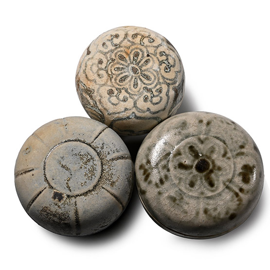 Hoi An Cargo Shipwreck Glazed Blue and White Lidded Box Collection