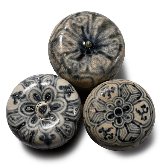 Hoi An Cargo Shipwreck Glazed Blue and White Lidded Box Collection