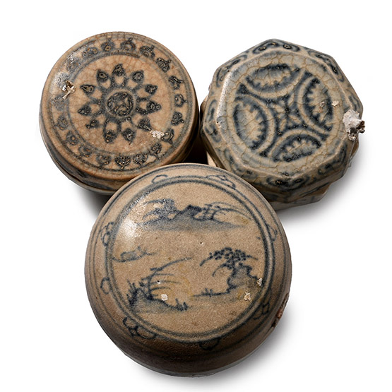 Hoi An Cargo Shipwreck Glazed Blue and White Lidded Box Collection