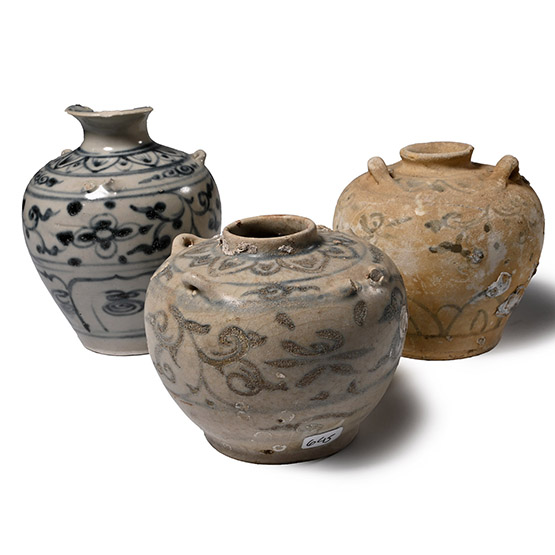 Hoi An Cargo Shipwreck Glazed Blue and White Vase Trio