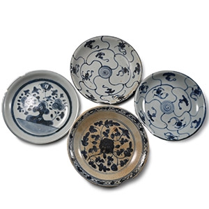 Tek Sing Treasure Shipwreck Glazed Blue and White Plate Group