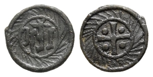 England. Cross and Pellets Pb Token.