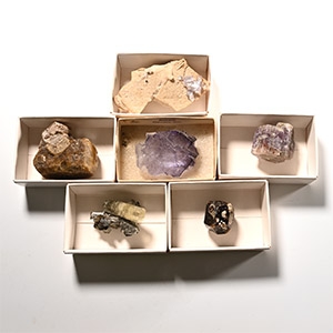 Boxed Mixed Crystal Display Piece Collection [6]
