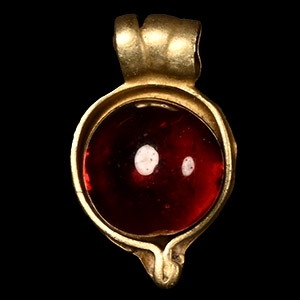 Roman Gold and Garnet Pendant