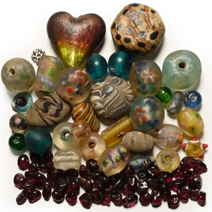 Venetian Glass and Polished Garnet Bead Group