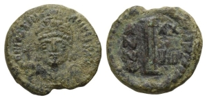 Justinian I AE 10 Nummi or Decanummium.