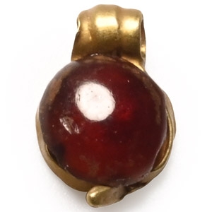 Roman Gold and Garnet Pendant