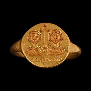 Byzantine Gold Marriage Ring with Facing Couple