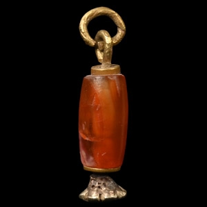 Western Asiatic Gold and Carnelian Bead Pendant