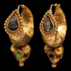 Eastern Roman Gold Hoop Earrings with Stone Inlays