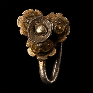 Tudor Silver Hooked Tag Clothes Fastener