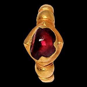 Burmese Gold Ring with Red Garnet
