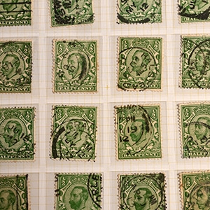 Edward VII Half Penny Green Stamp Group.