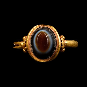 Roman Gold Ring with Eye Cabochon