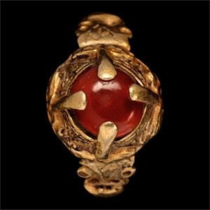 Western Asiatic Gold Ring with Cornelian Gemstone