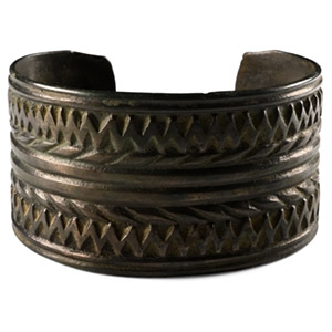 Scandinavian Viking Bronze Bracelet with Bears Heads