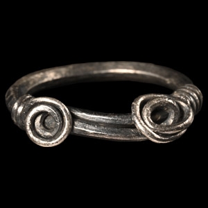 Viking Age Silver Ring with Coiled Bezel