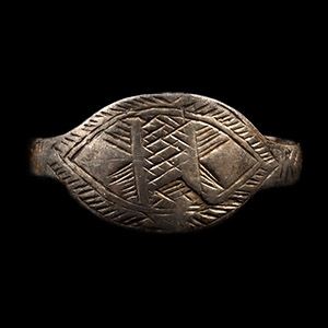 Norman Silver Ring with Engraved Bezel