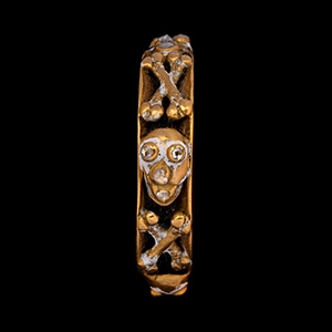 Stuart Period Gold Memento Mori Ring with Jewelled Skulls and Crossed Bones