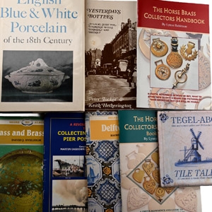 Books on Collecting Antiques - 9 Titles
