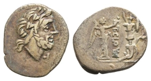 T. Cloulius AR Quinarius.