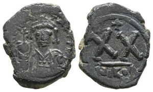 Tiberius II Constantine AE 20 Nummi or Half Follis.