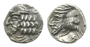 Kingdom of Persis. Pakor II AR Obol.