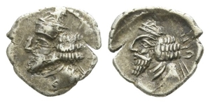 Kingdom of Persis. Pakor II AR Obol.