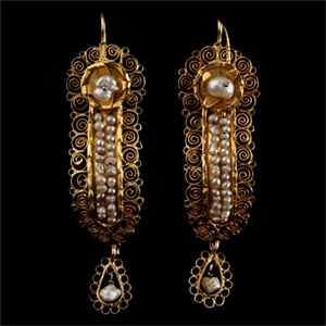 Sicilian Gold Earrings with Pearls