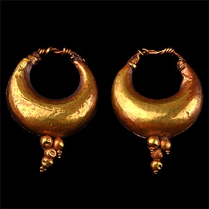 Roman Gold Boat-Shaped Earring Pair
