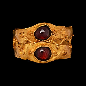 Roman Gold Ring with Garnets