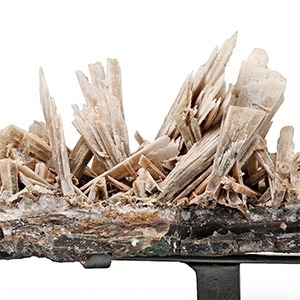 Boat-Shaped Formation of Quartz after Anhydrite