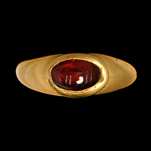 Western Asiatic Gold Ring with Calligraphic Gemstone